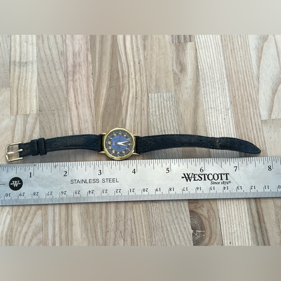 Seiko Ladies Watch Vintage Rare Black Calfskin Strap Gold Tone and Blue Dial - Picture 14 of 14